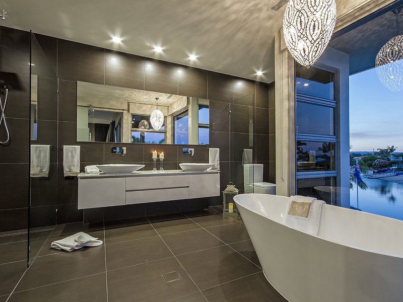 Ensuite bathroom plastering with moisture-resistant finishes - professional bathroom plastering services